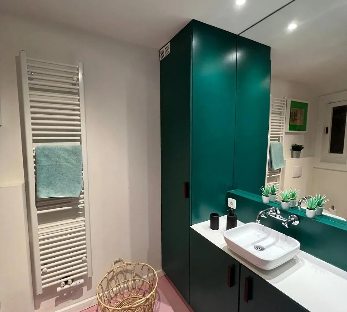 The City Guide Apartment Антверпен